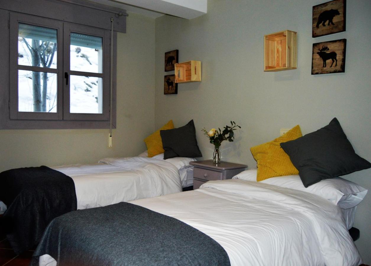 Tweepersoonskamer met 2 Aparte Bedden