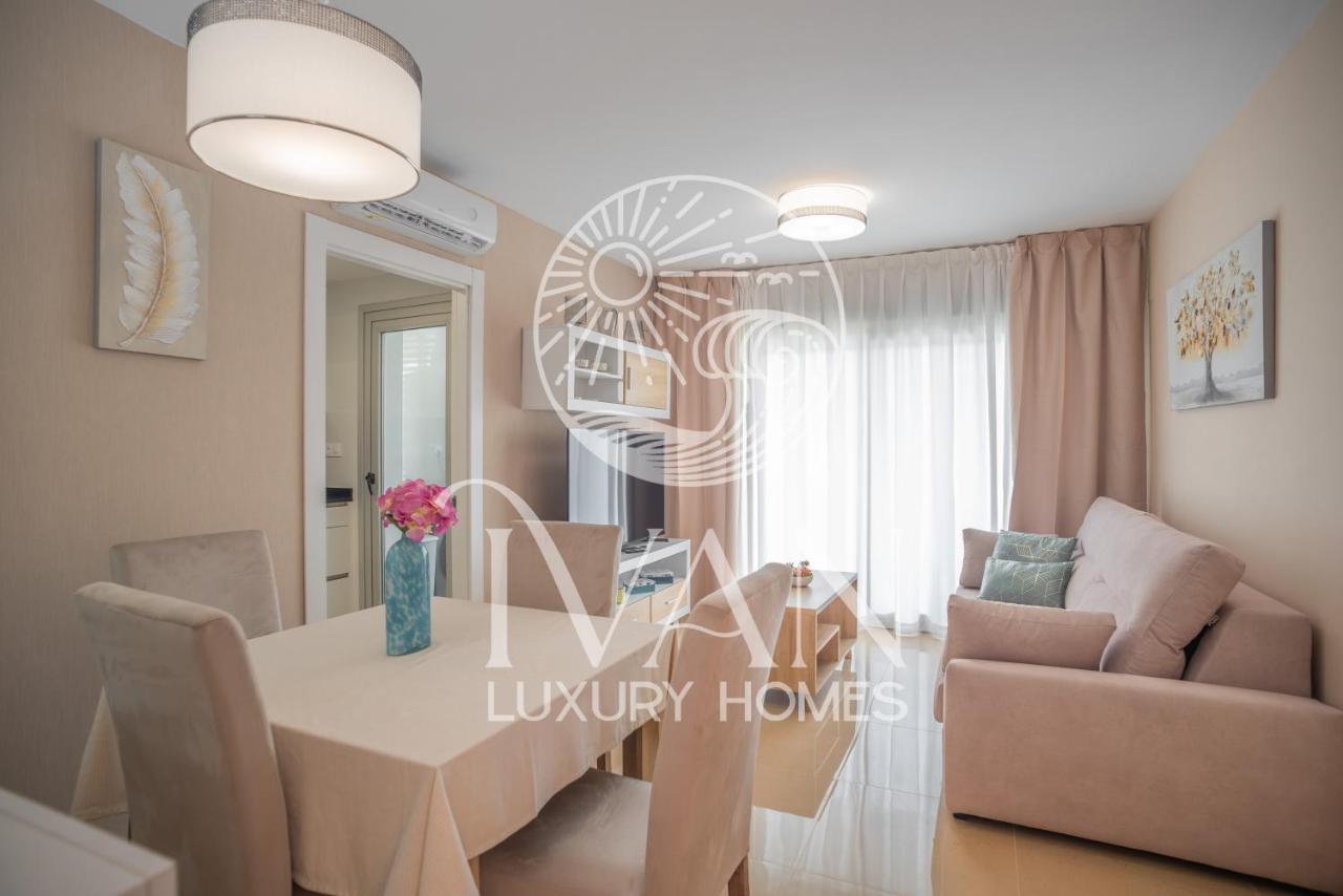 Casa Pitiusas Ivan Luxury Homes 1 ª planta sur 2ªLinea - B&B El Borseral
