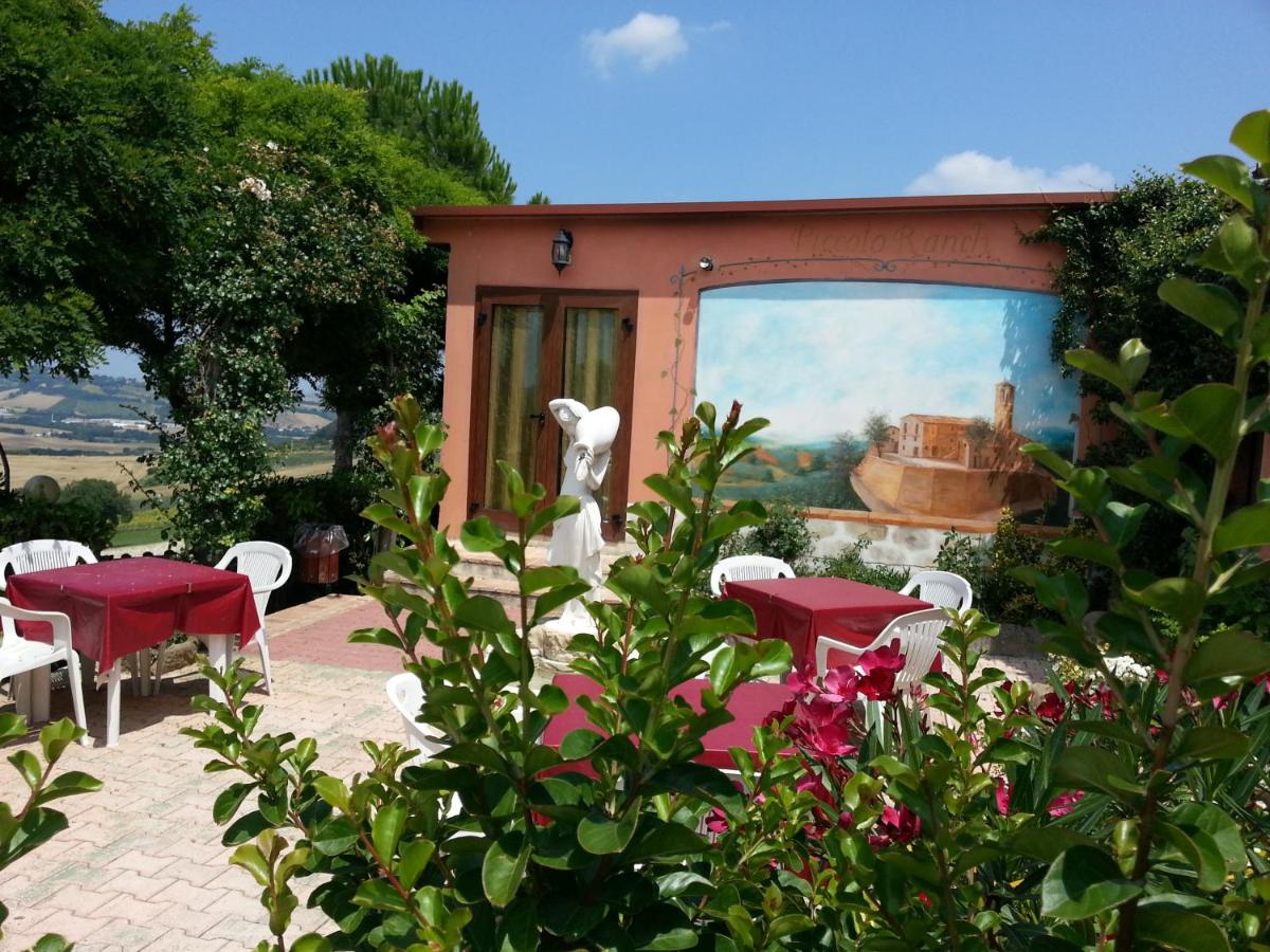 Azienda Agrituristica Piccolo Ranch - Bed and Breakfast