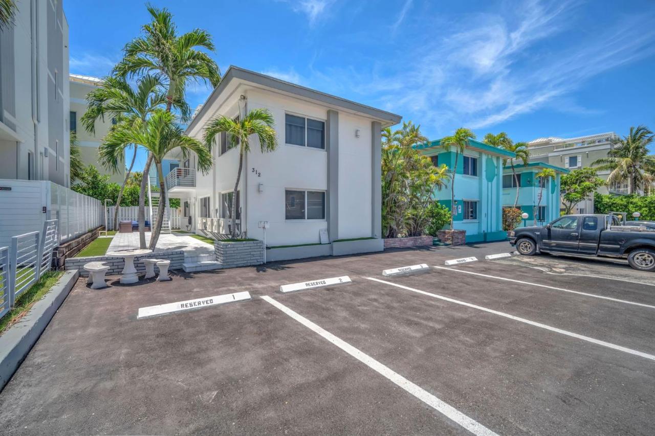 #2 - Beachside Studio Steps to Hollywood Beach - B&B Hollywood