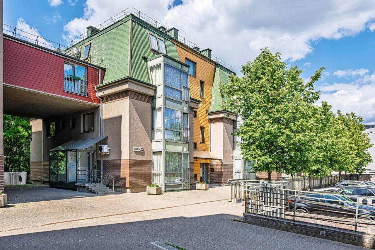 Vilnius Center Apartment with Terrace & Parking - B&B Vilna
