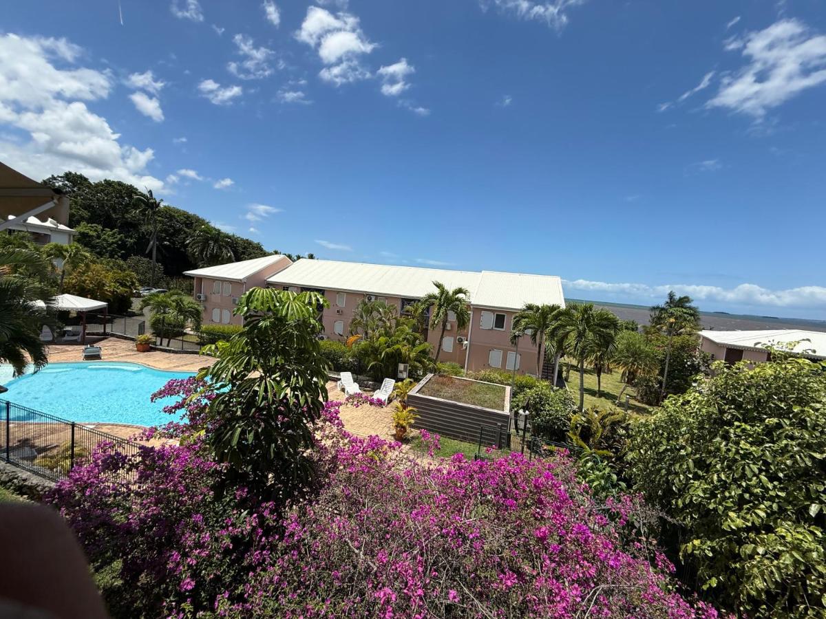 Appartement en résidence sécurisée - vue mer - Ferienwohnung Baie-Mahault