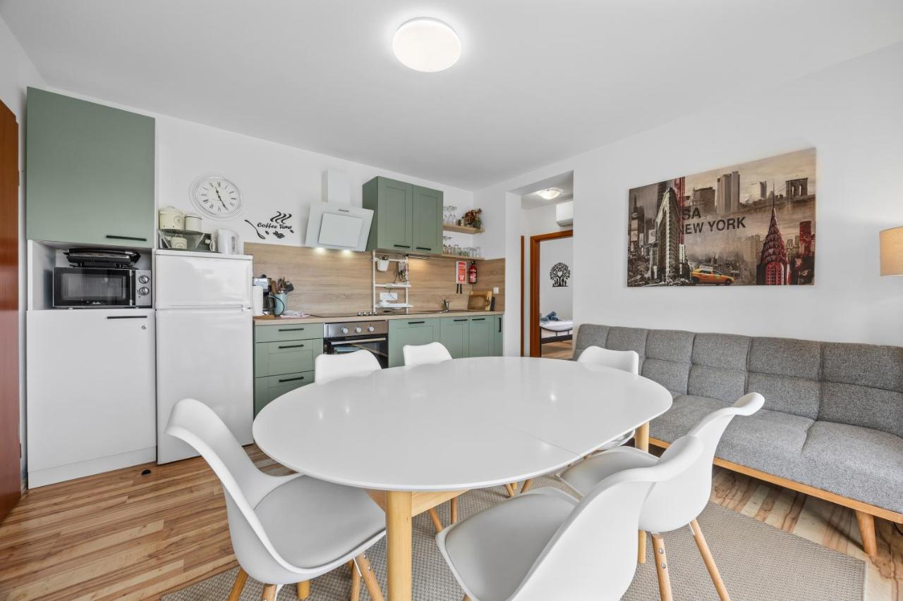 Tomaž Holiday Apartment, Medulin Burle - Ferienwohnung Medulin