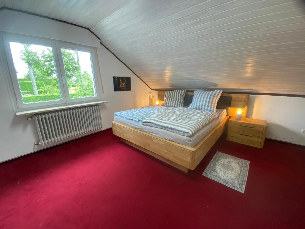 Großes Dachzimmer mit eigener Lounge in ruhiger Lage - B&B Monschau