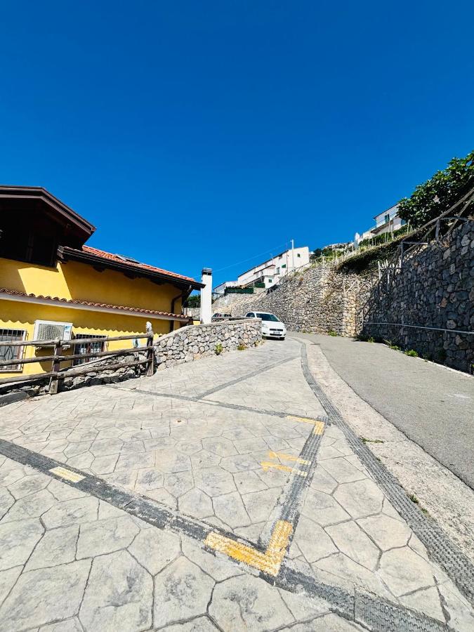 Il Rifugio Di Ela con 2 appartamenti - B&B Furore