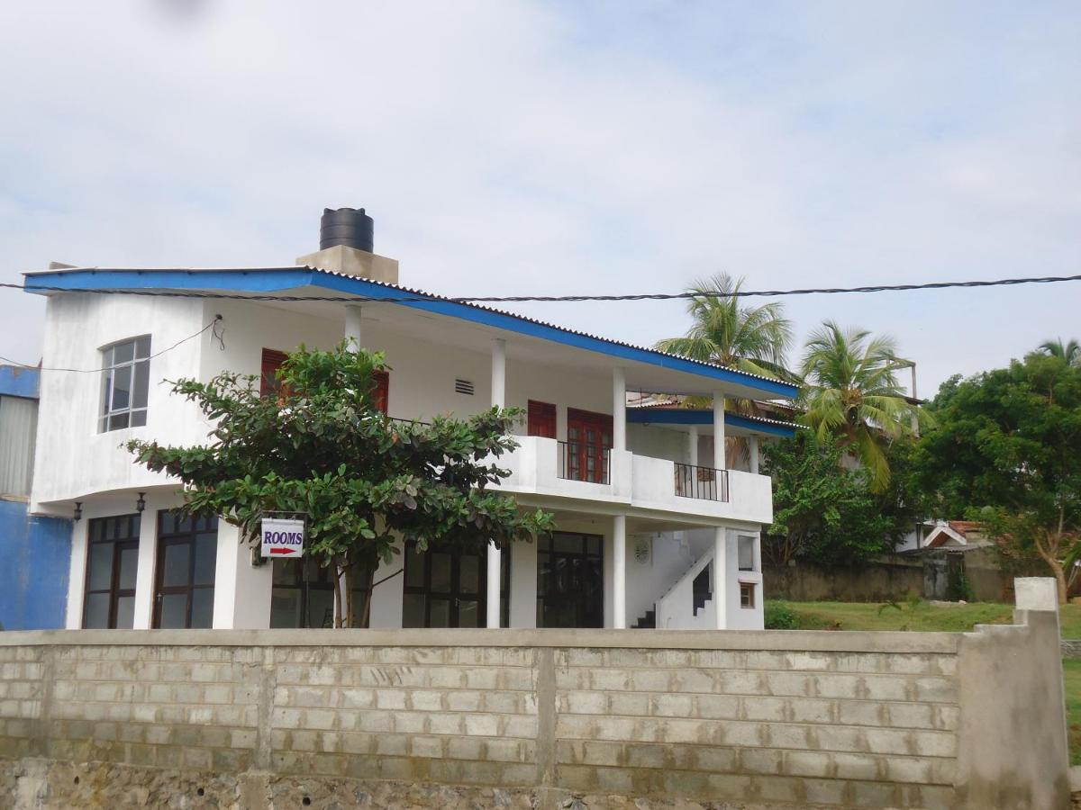 Masha Beach Inn - B&B