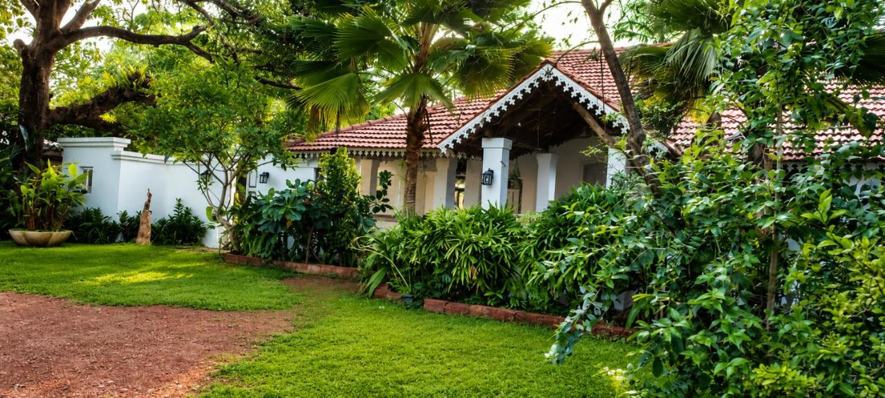 The Island Sanctuary Rock Pool Villa - B&B Ker