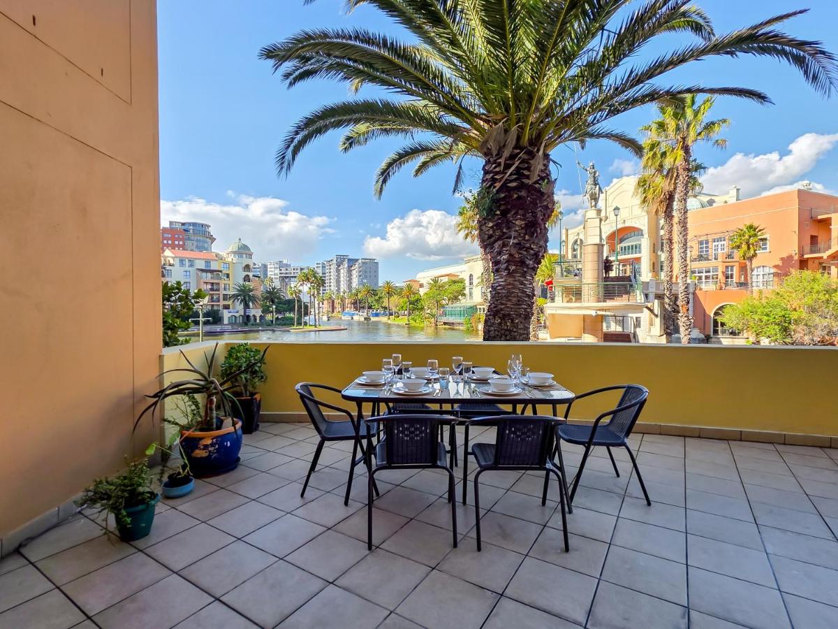 Peaceful Retreat, Pools, Gym, Parks - Chambres d'hôtes Le Cap