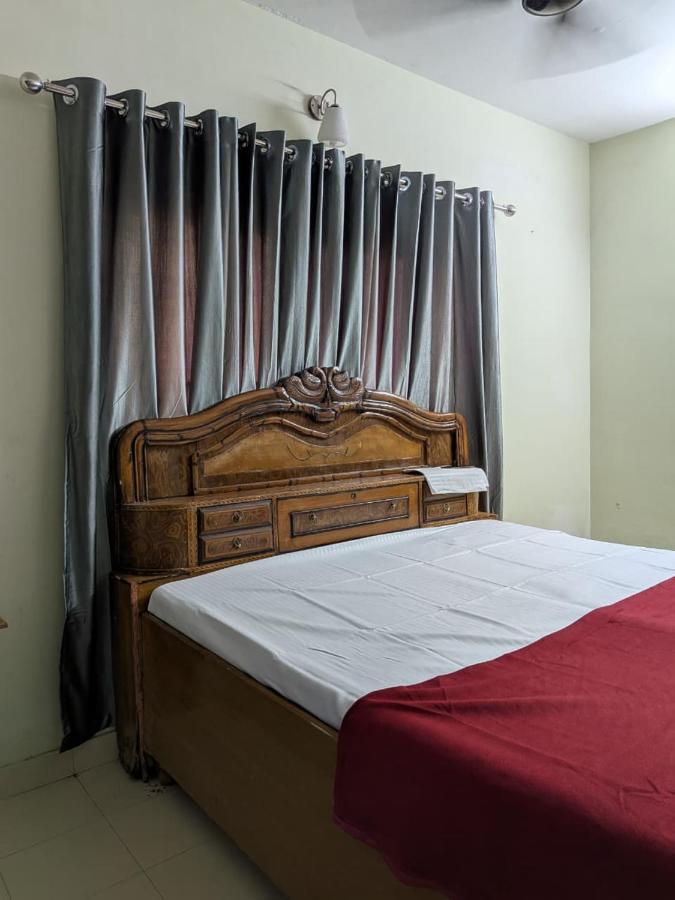walking distance from temble - B&B Guruvāyūr