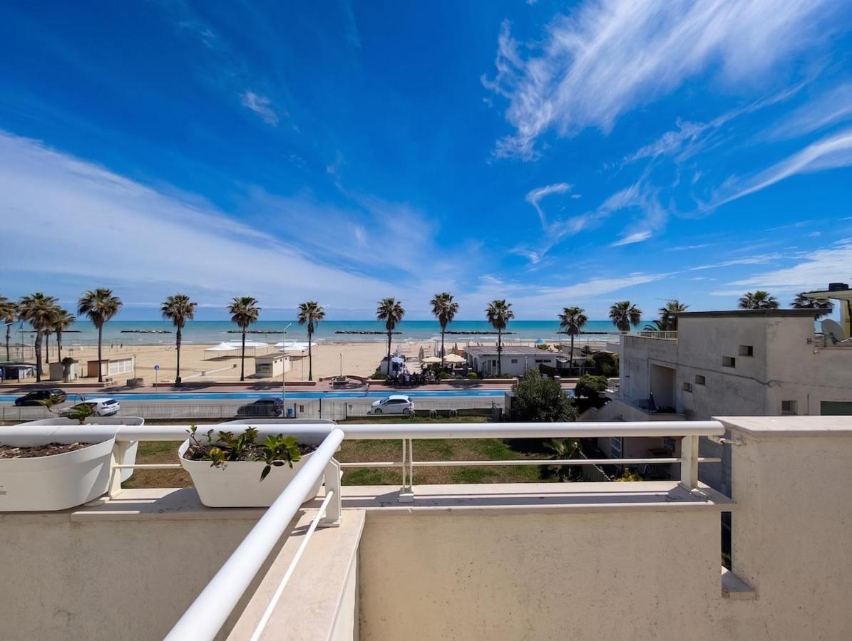 -Vista mare e colli- Wifi AC terrazza 5 posti - Bed and Breakfast Lido di Fermo