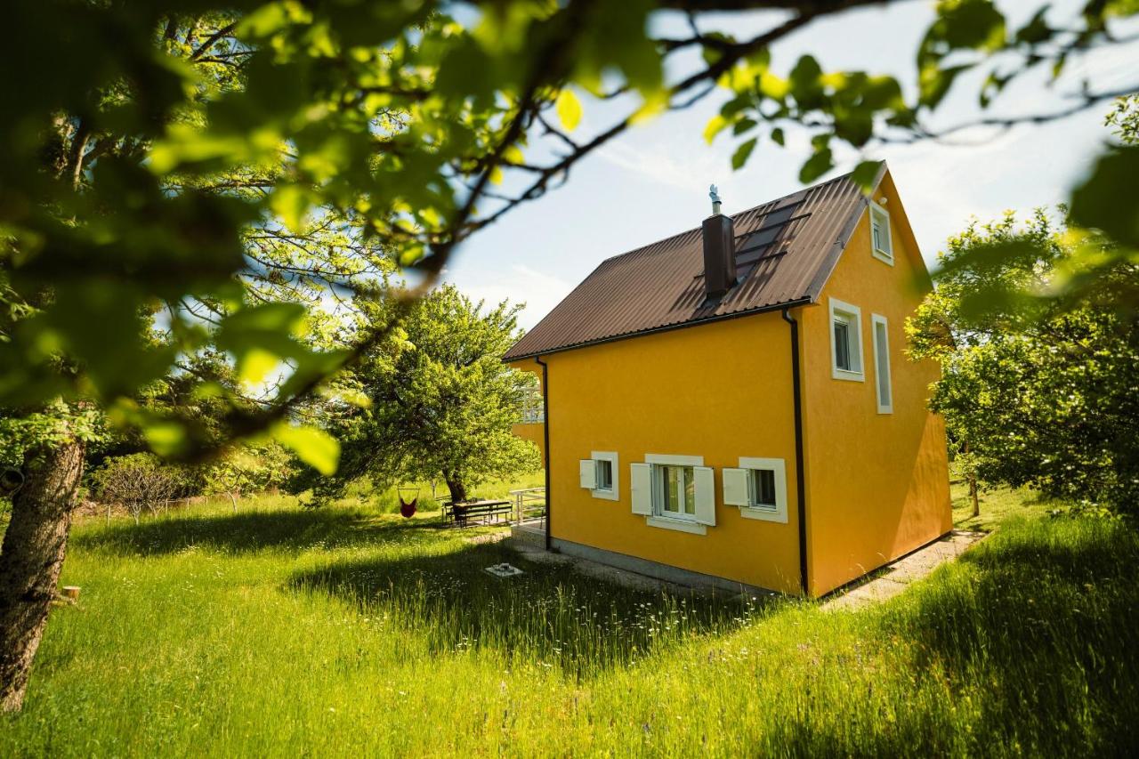 Little heaven mountain escape - Bed and Breakfast Previš