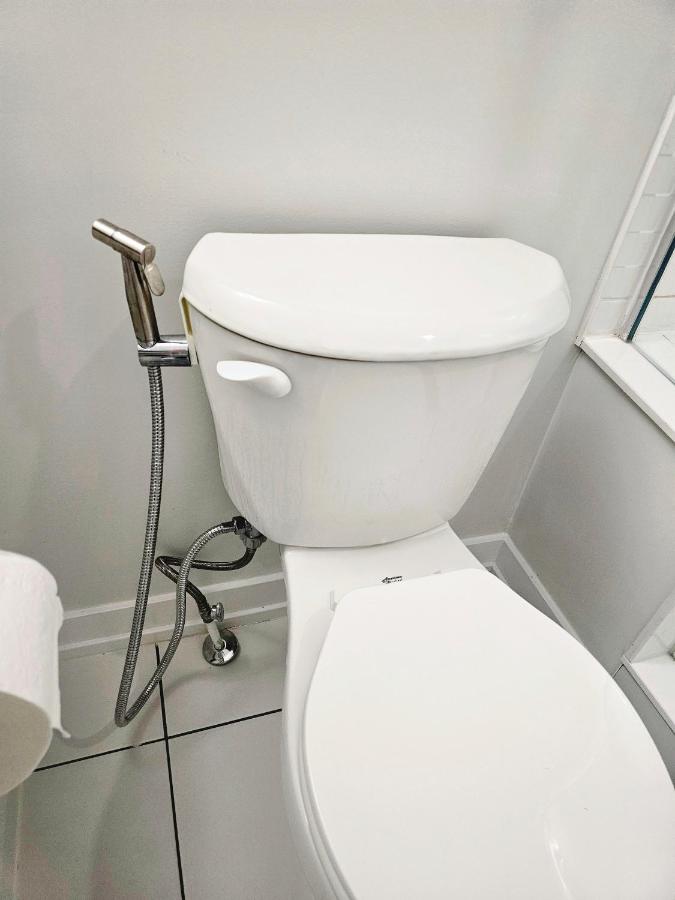 SPRUCE Private Suite with attached Full Bathroom in Toronto, Canada - B&B Toronto
