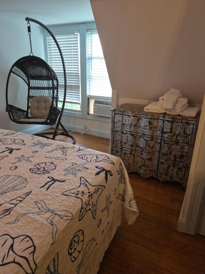 Queen Suite