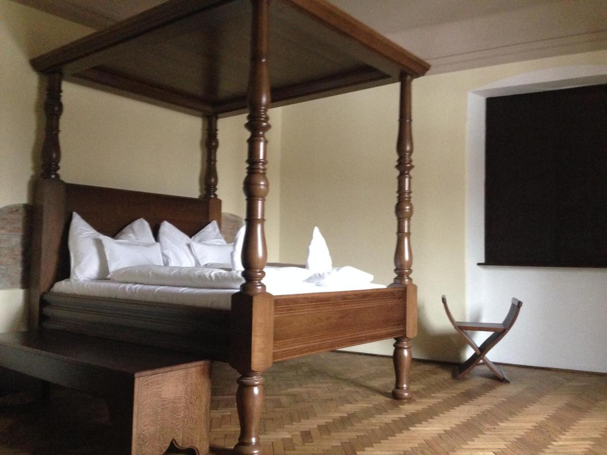 Quadruple Room with Private Bathroom