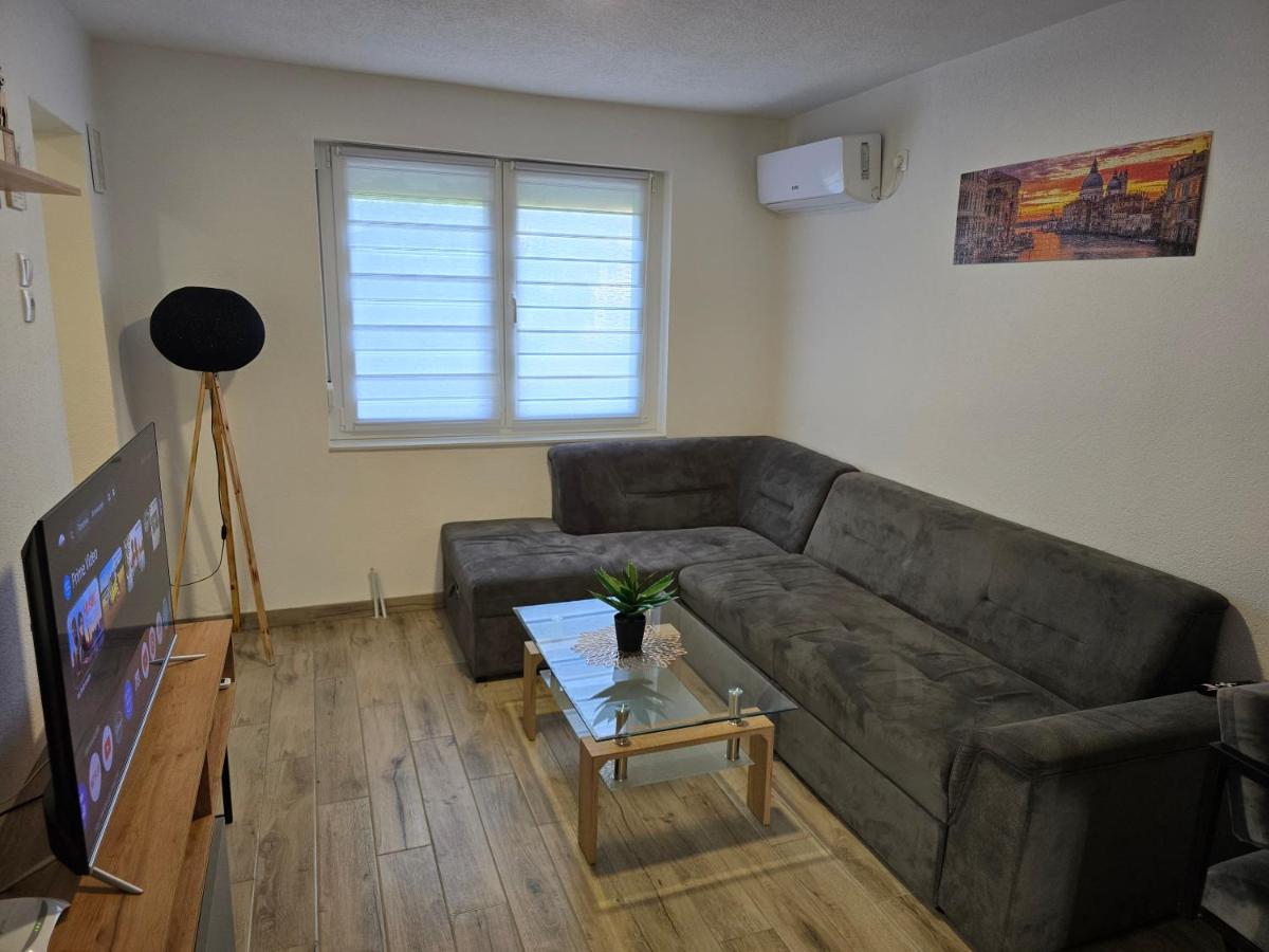 Garden Apartment with free private parking - Ferienwohnung Pištelići