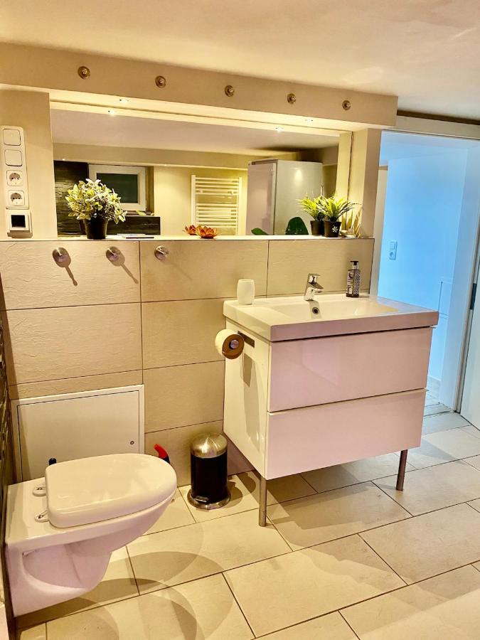 2 Zimmer Studio im Souterrain mit 46,7 qm - B&B Berlin
