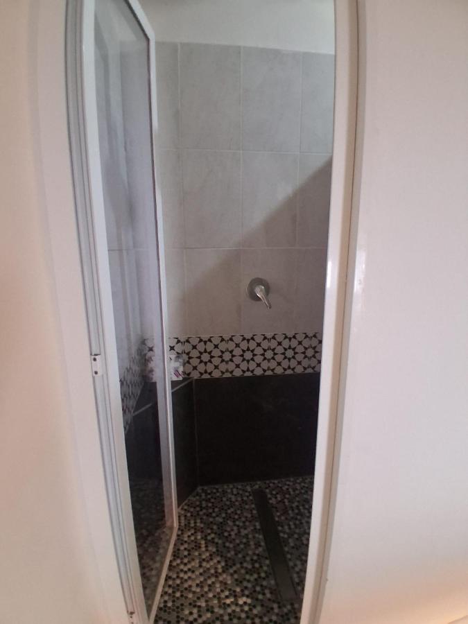 Camera Singola con Bagno Privato