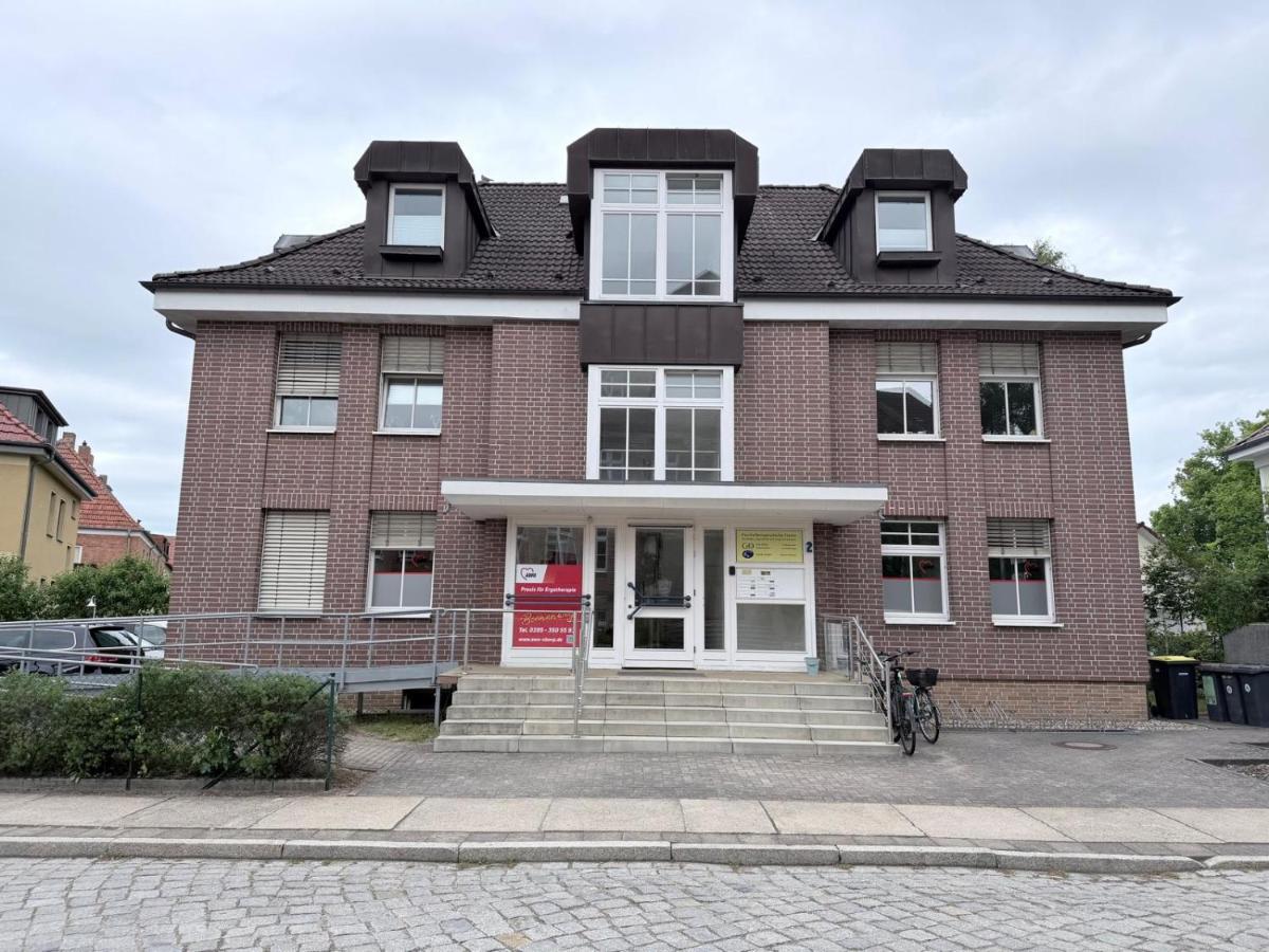 Ruhige Ferienwohnung NB - B&B Neubrandenburg