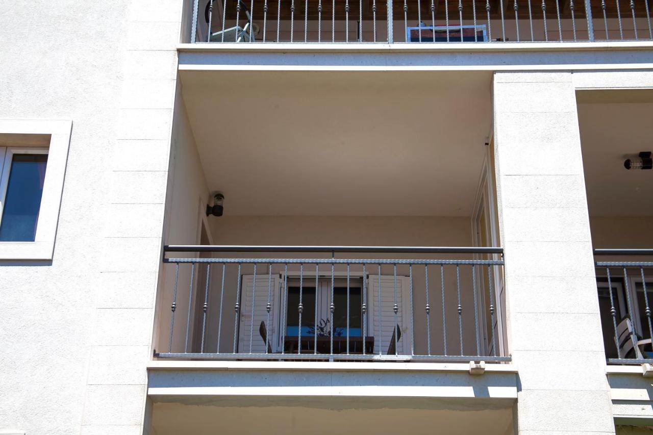 Lilly Apartments Bol - B&B Bol