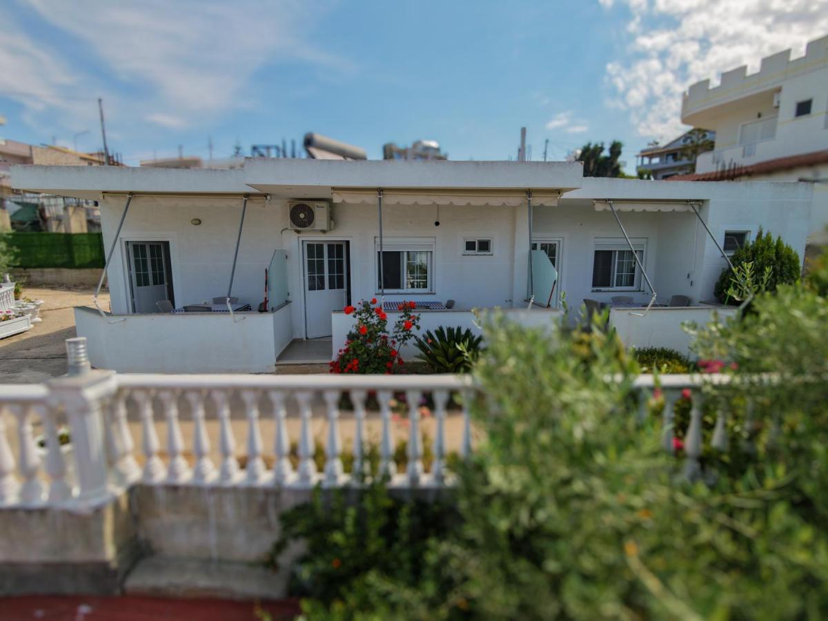 Vila Taku - B&B Ksamil