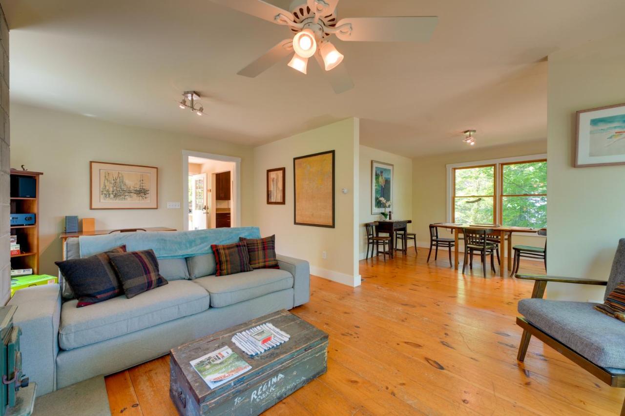 Waterfront Cottage! Family-Friendly Hideaway - B&B Round Pond