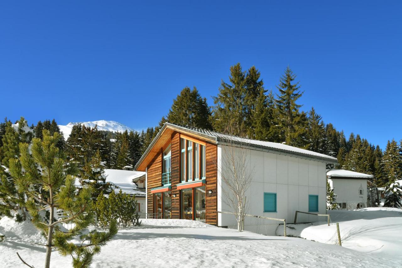 Golden Peaks Ferienhaus Valbella-Lenzerheide - Chambres d'hôtes Valbella