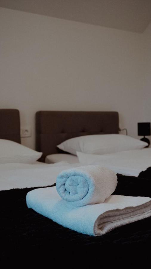 Guesthouse Gacka idila - Bed and Breakfast Otočac