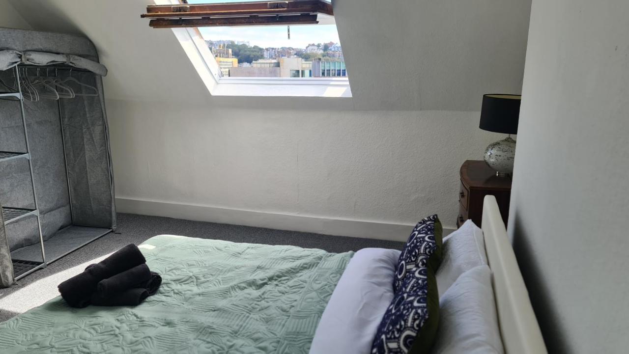 The Seaside Loft Hideaway Cornwallis Gardens - Chambres d'hôtes Hastings