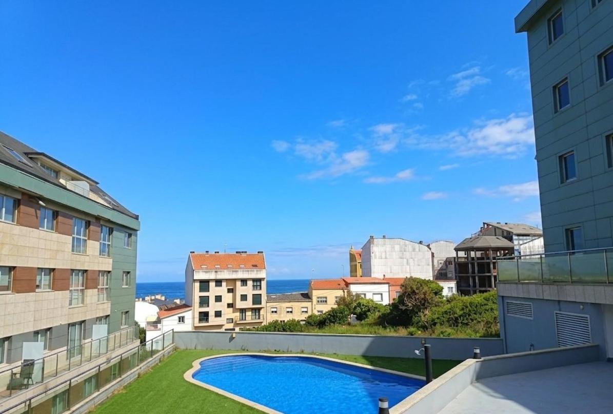 Las gaviotas,playa,piscinayparking - B&B Malpica