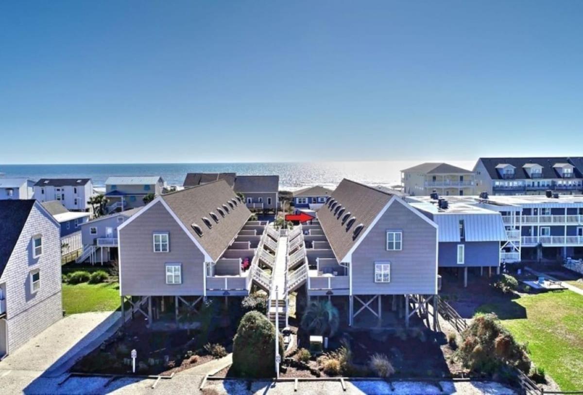 NEW LISTING Modern 1BR at OIB Updated Interior 2-Min Walk to Beach Access - B&B Ocean Isle Beach