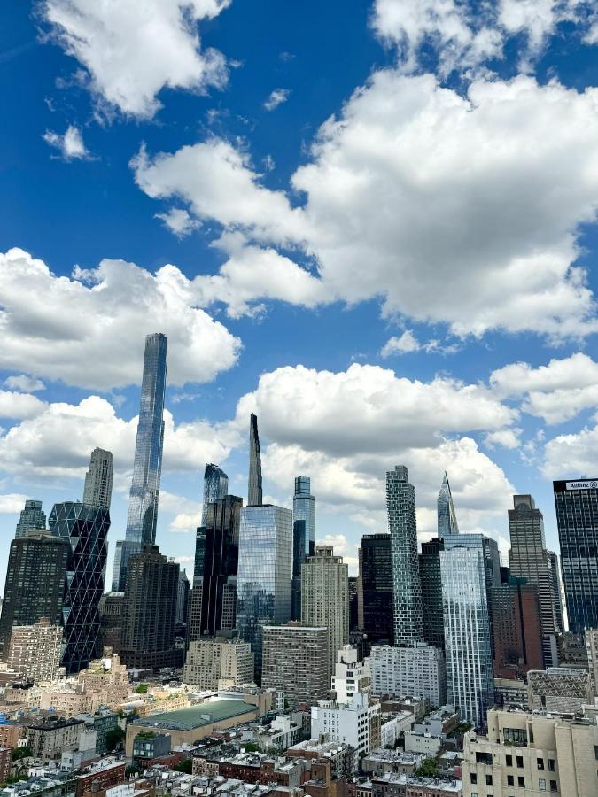 MIDTOWN HIGH FLOOR MOST STUNNING PANORAMIC CITY VIEW CORNER 2BR APt - Ferienwohnung New York City