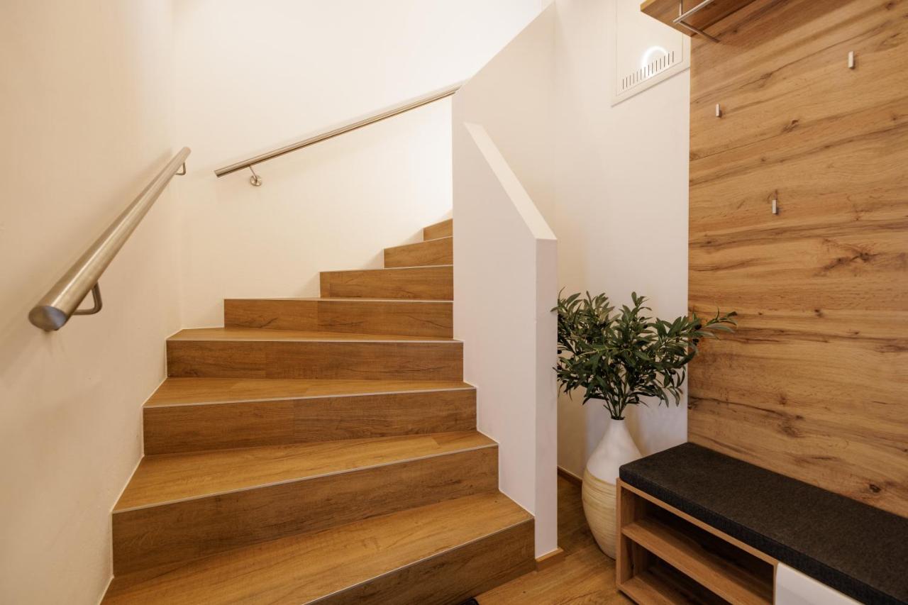 Penthouse Hügellandblick mit Whirlpool und 80 m2 Terrasse - B&B Nestelbach bei Graz