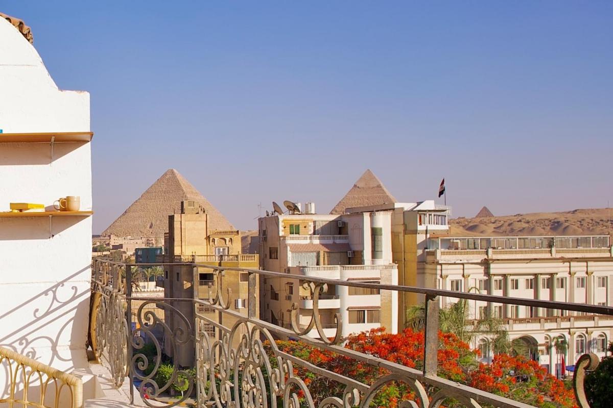 2BR Apartment Pyramids & Grand Museum View - Bed and Breakfast Caïro