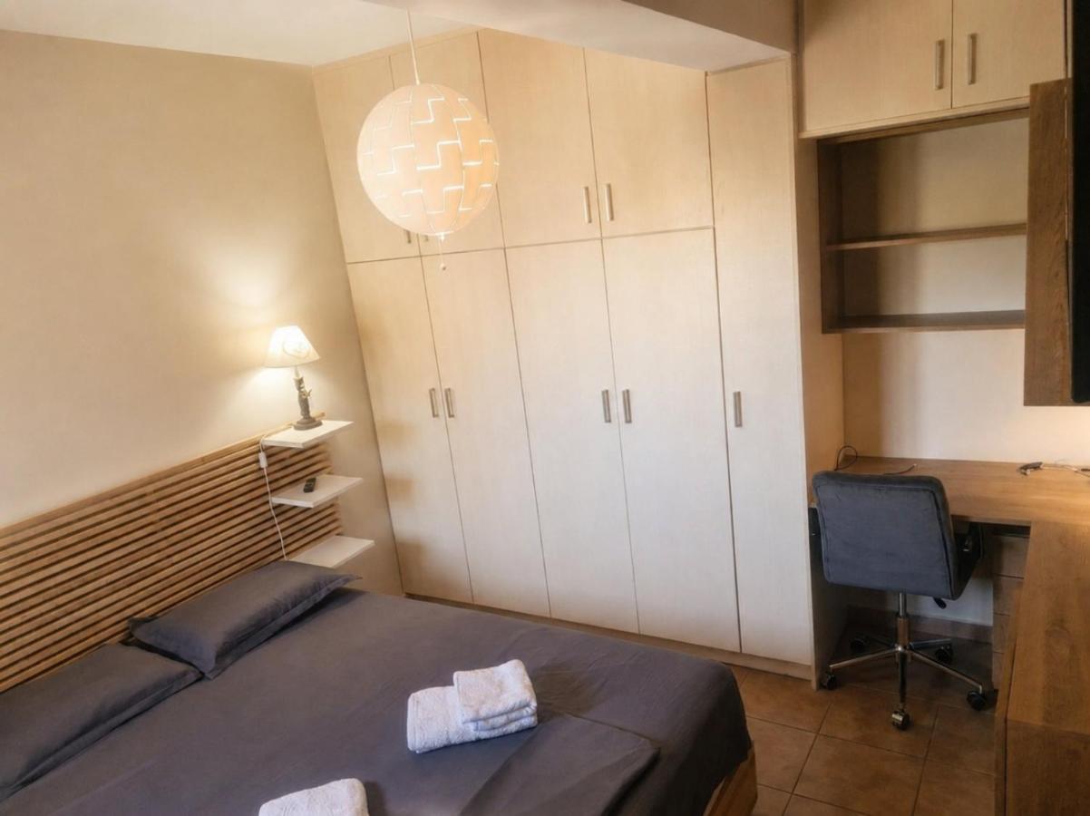 G&E Eretria House - Bed and Breakfast Eretria