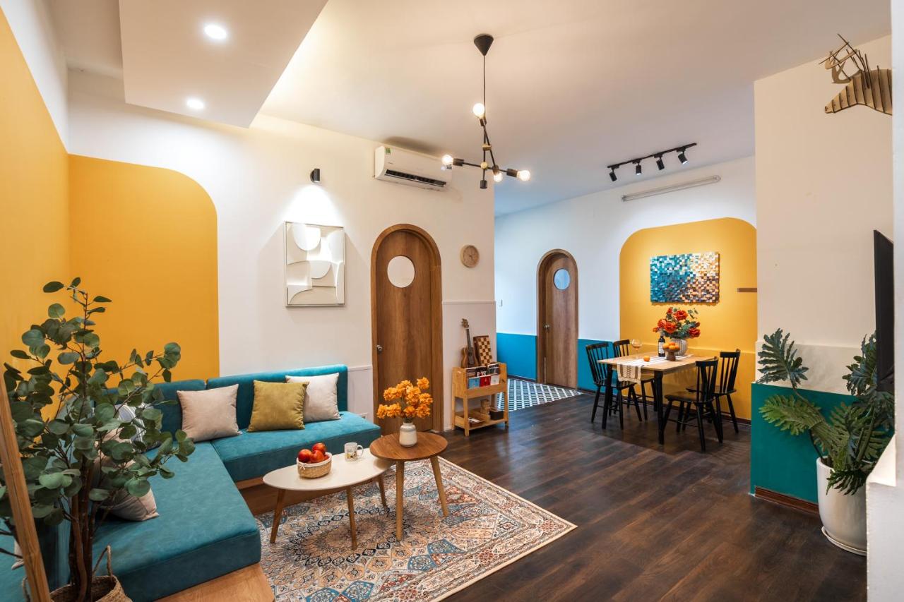 Spacious Hoan Kiem Apartment - B&B Hanoi