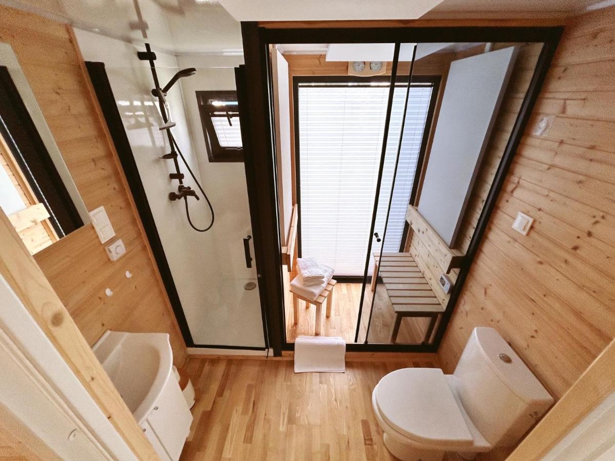 Hausboot Appartments - Ferienwohnung Wiesbaden