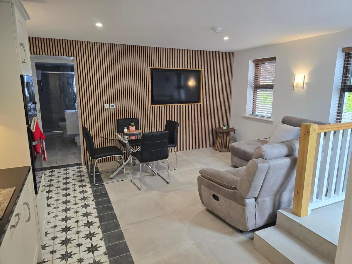 Dunderry Lodge Luxury Suites - B&B Navan