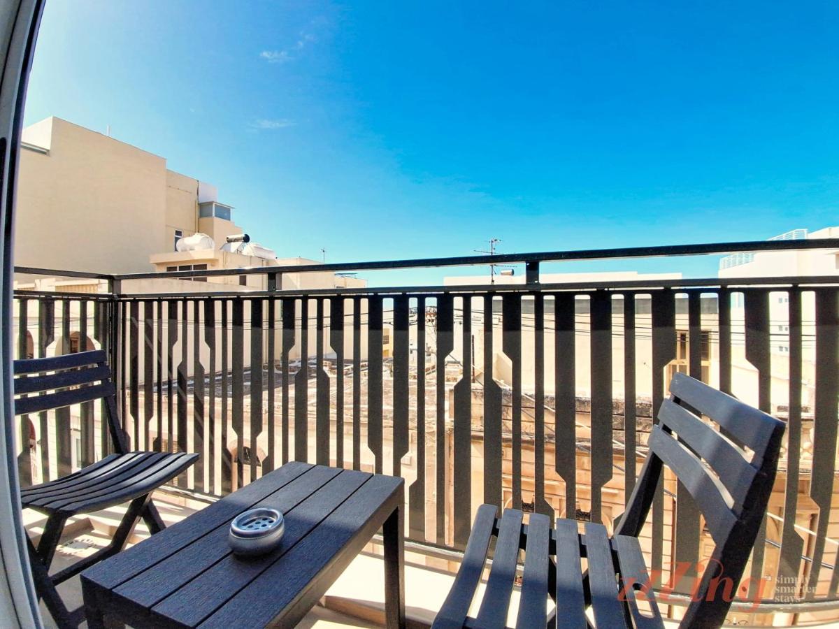 Modern 3BR Mellieha Apartment Near Beach - Chambres d'hôtes Mellieha