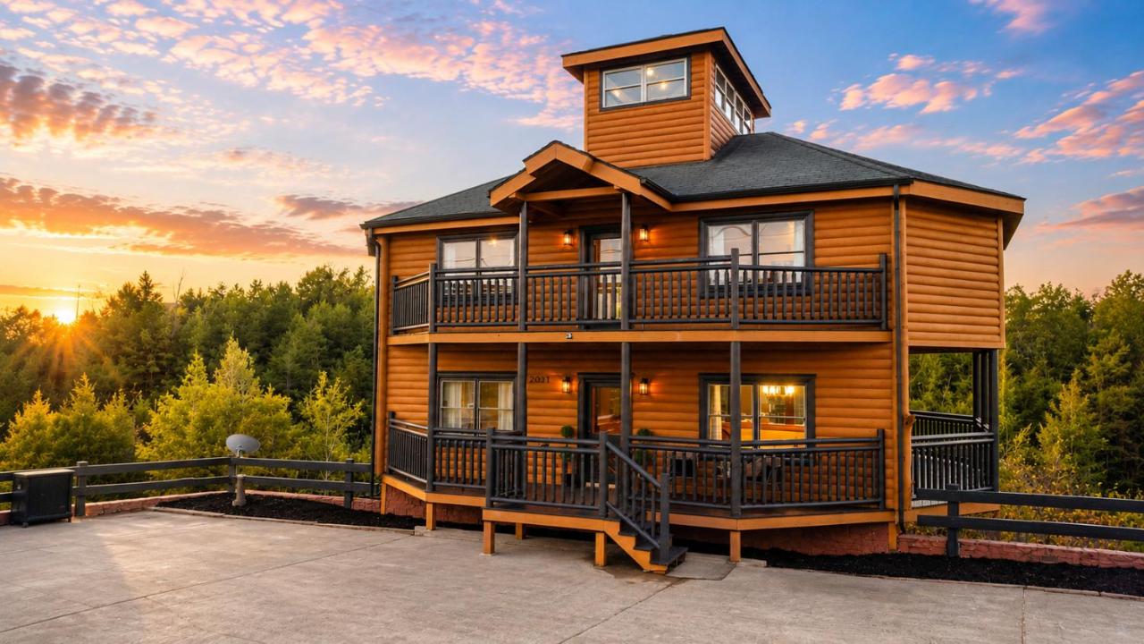 Indoor Pool Cabin, Theater, Near Douglas Lake - Chambres d'hôtes Sevierville