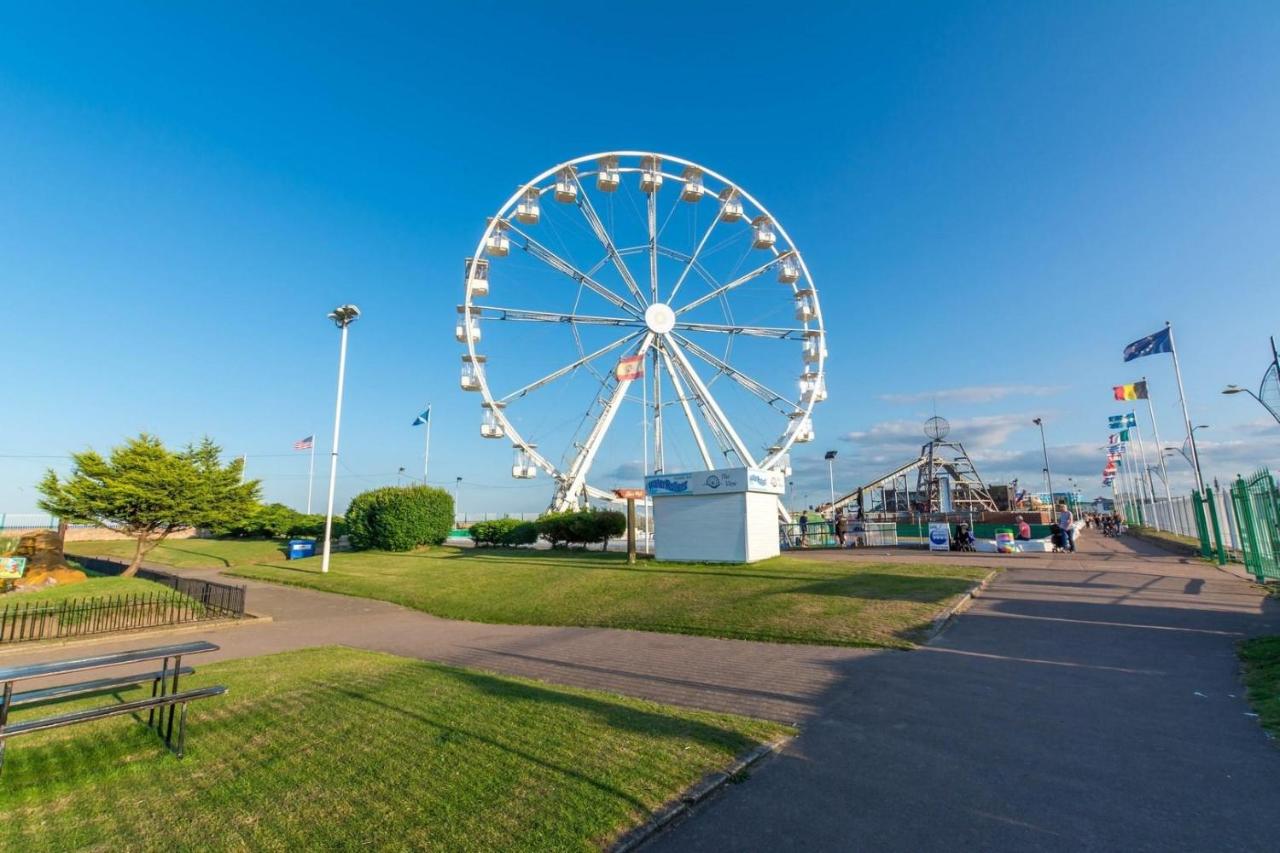 Beautiful 8 Berth Caravan For Hire At Seashore Haven Park In Norfolk Ref 22039C - Chambres d'hôtes Great Yarmouth