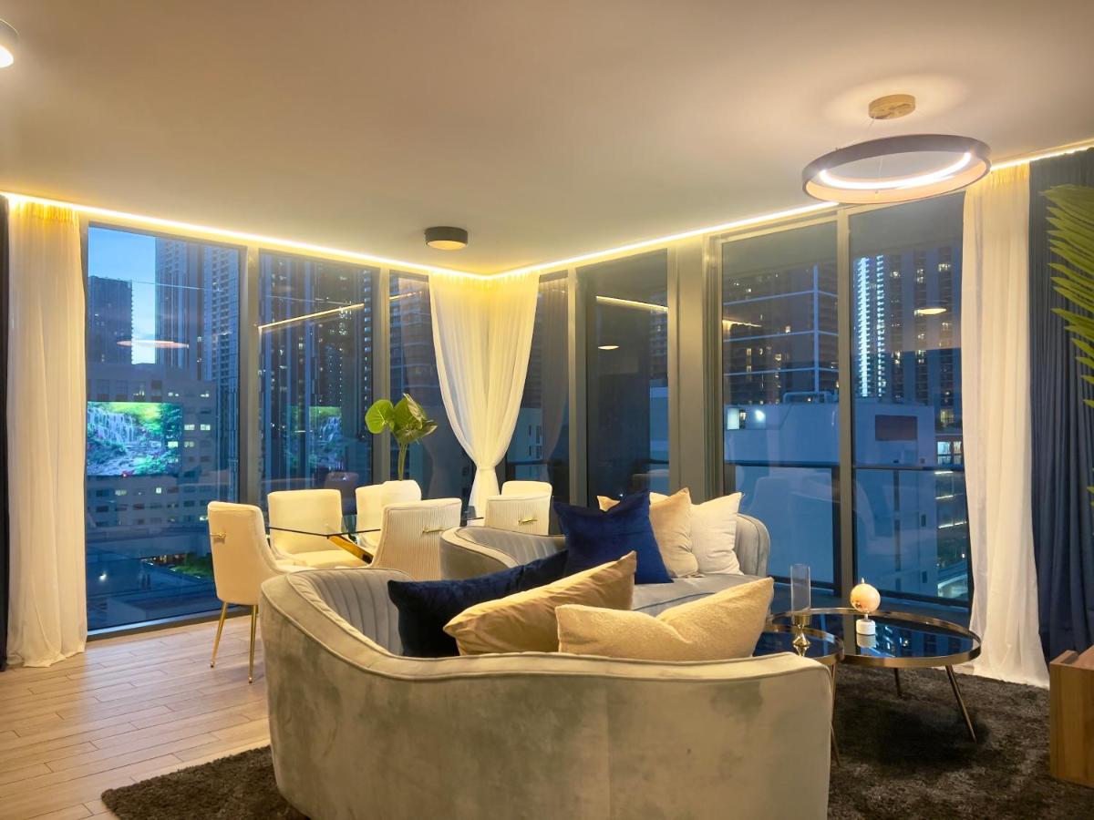 X Lounge IX Signature -3 King Bed En suites - B&B Miami