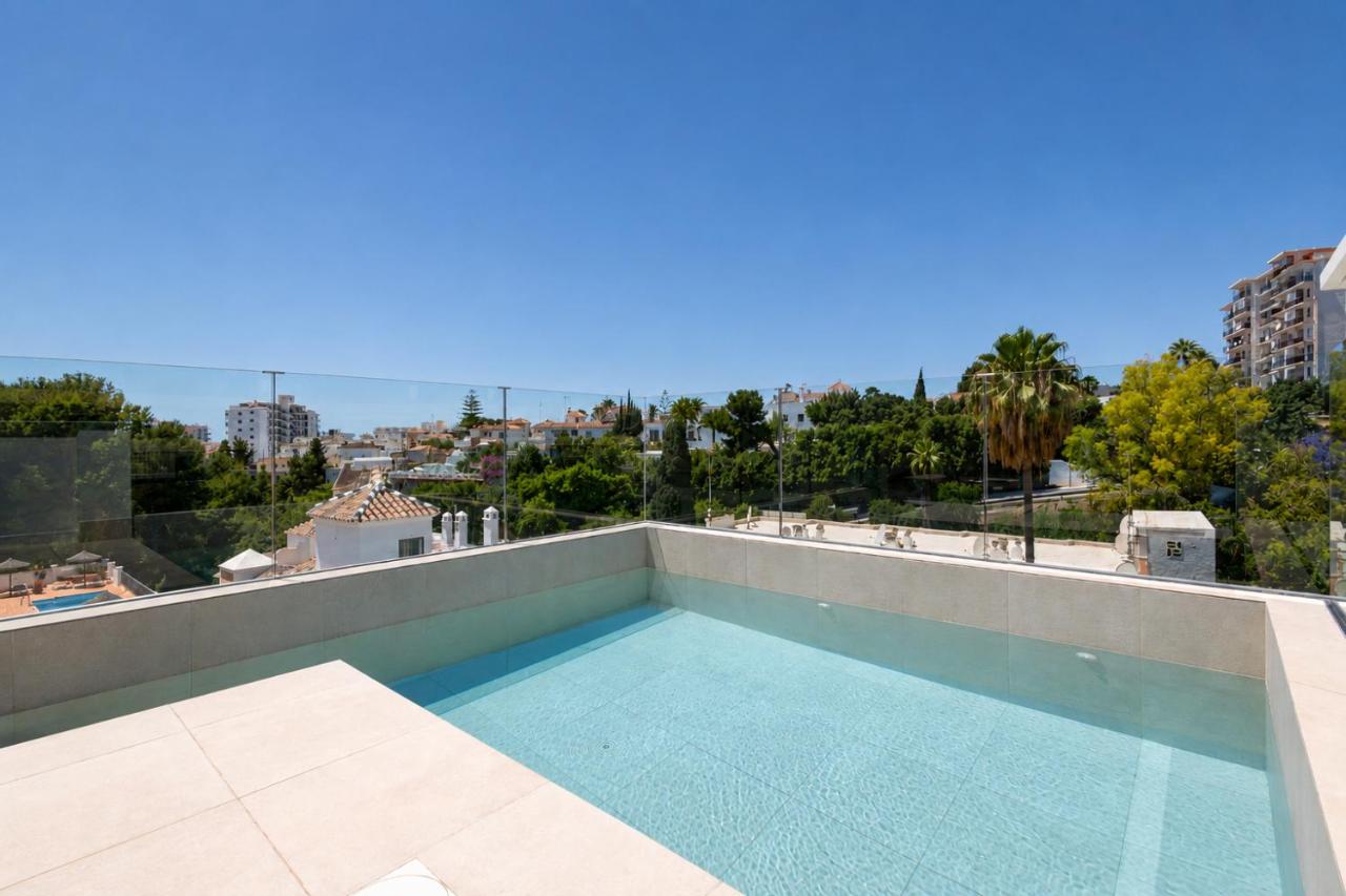 NerjaPlus Playa Burriana Apartamento 3 - Bed and Breakfast Nerja