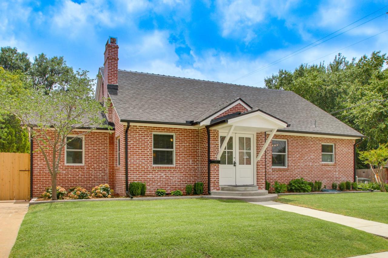Walk to OU! Centrally Located Game-Day Getaway - B&B Norman