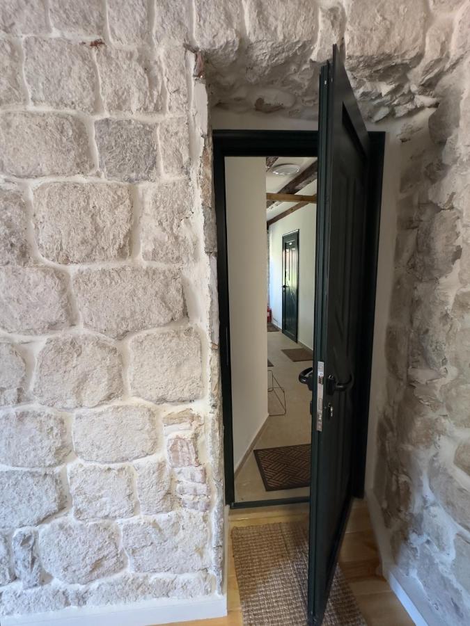Stunning Views & Hidden Terraces Above the Old Town - B&B Cattaro