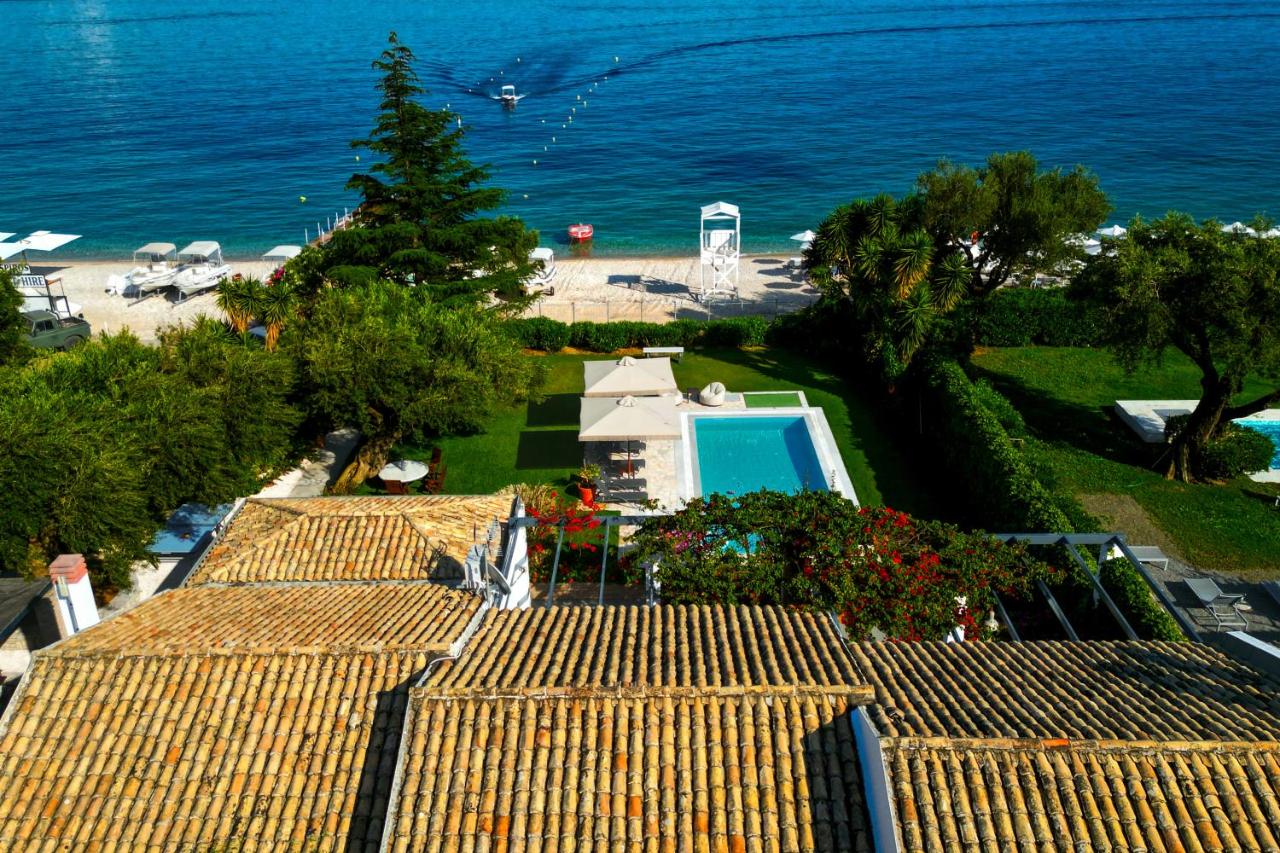 Barbati Beachfront - Pool Villa - Chambres d'hôtes Barbáti