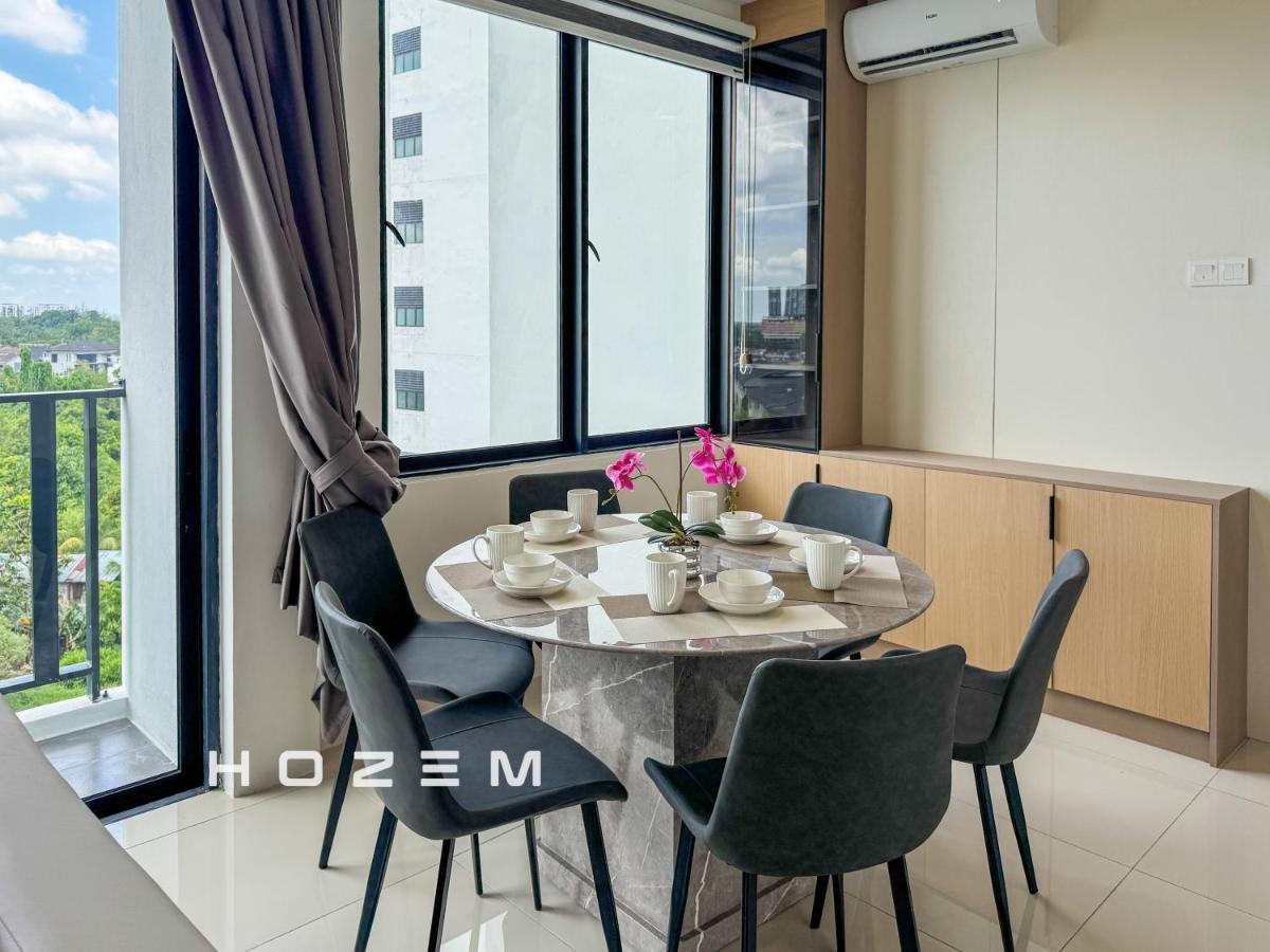 3B2B4P Hozem SA DB712 Tropic City Kuching - B&B Kuching