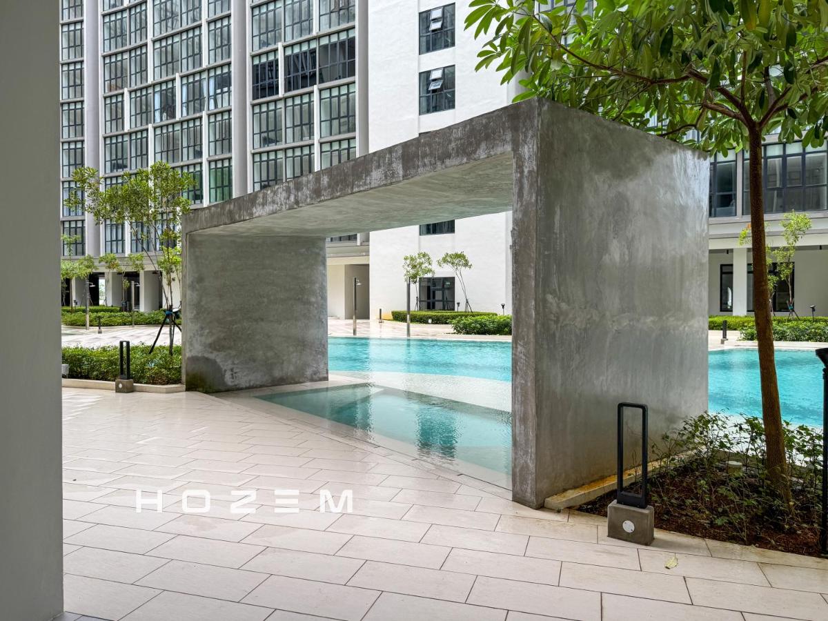 4B2B10P Hozem SA 1732 Milano Eight Kuching - Chambres d'hôtes Kuching