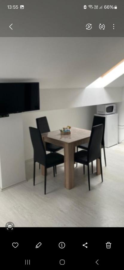 Studio Ema27 - Bed and Breakfast Soko Banja