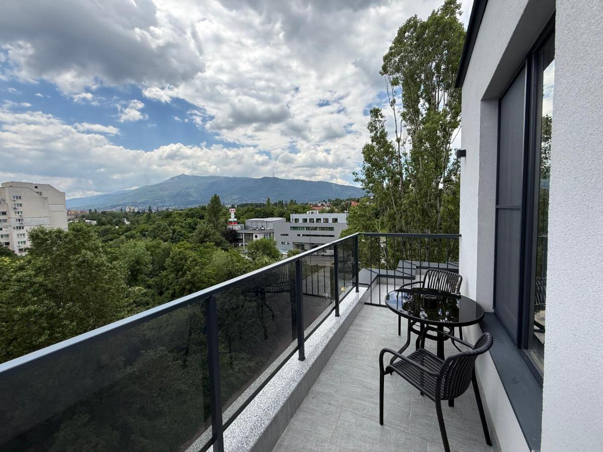 Panoramic Terrace Apartment with Elevator Access - Bed and Breakfast Sofia