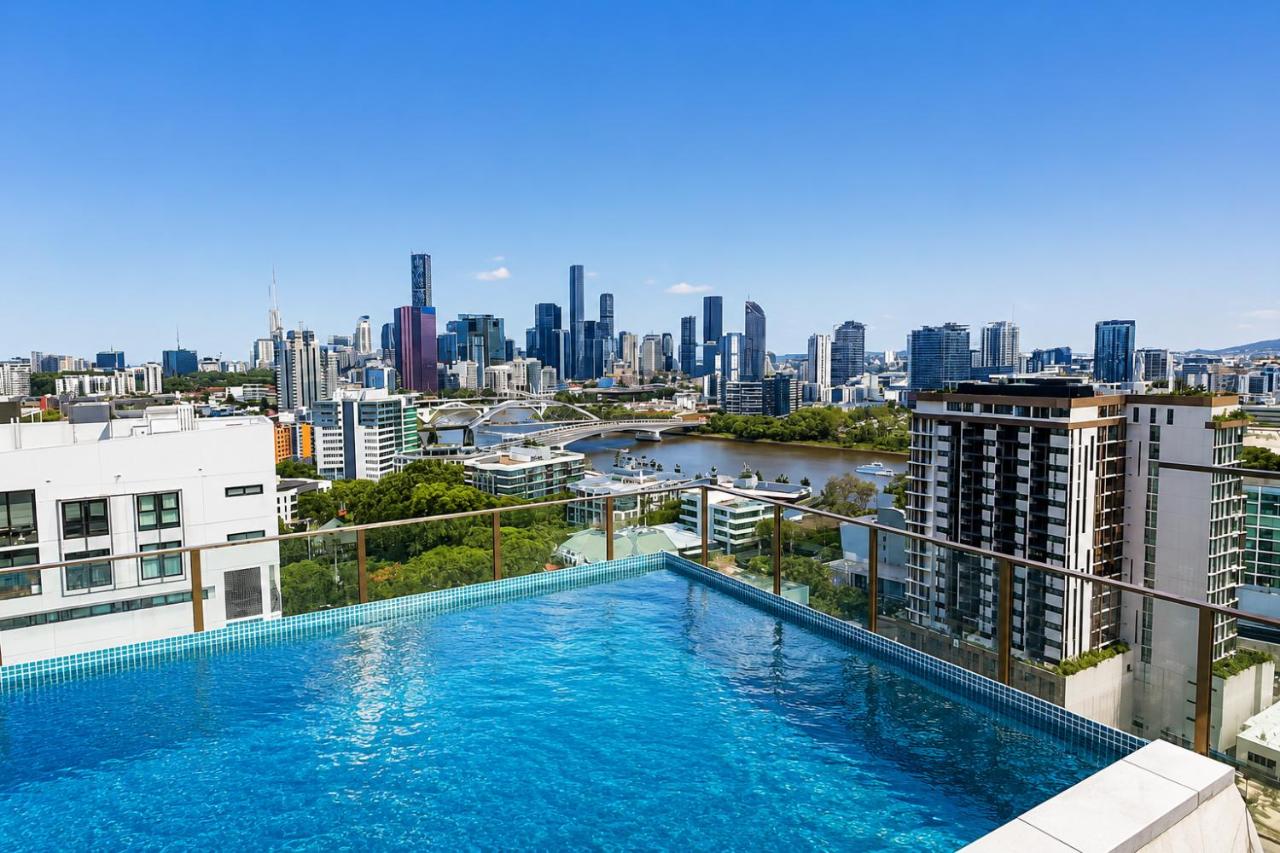 Milton Oasis level 16- Luxury Apt near Milton Station - B&B Brisbane